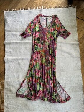 Natural life Vibrant Floral Midi Dress with colored flower Print sz Medium